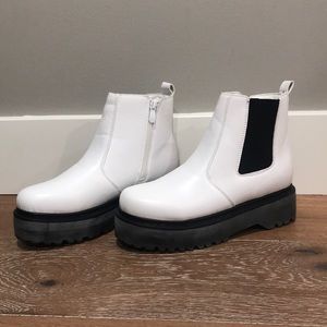 Platform white chelsea boots from Shein